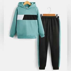 Pants and hoodie set for kid !!